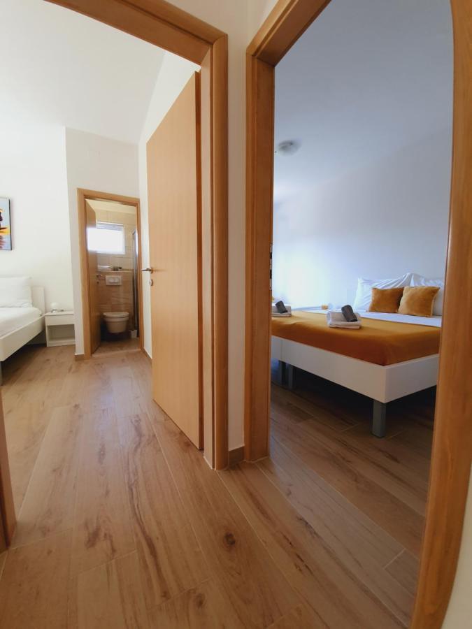 Apartmani Starigrad Paklenica - Danijel Extérieur photo