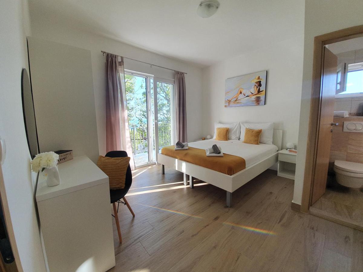 Apartmani Starigrad Paklenica - Danijel Extérieur photo