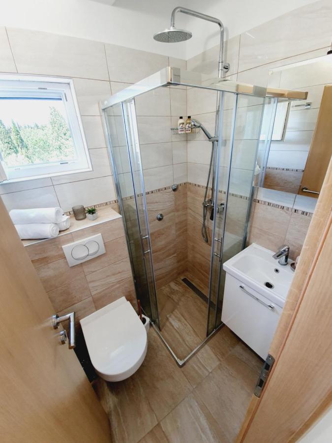 Apartmani Starigrad Paklenica - Danijel Extérieur photo