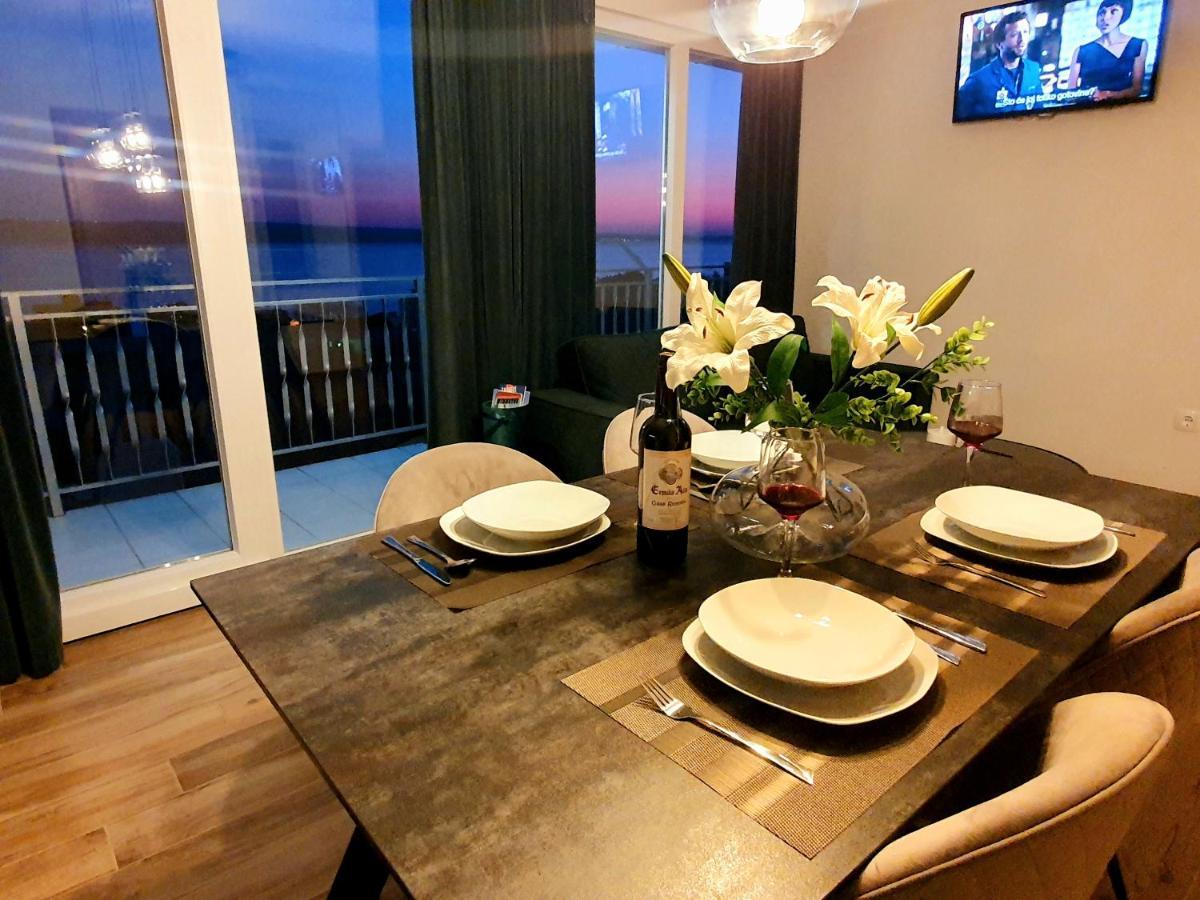 Apartmani Starigrad Paklenica - Danijel Extérieur photo