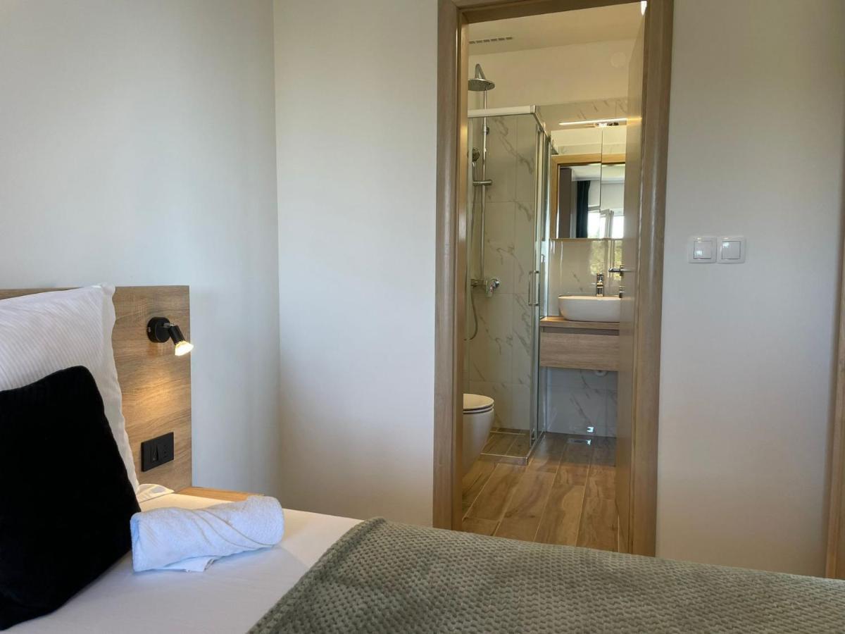 Apartmani Starigrad Paklenica - Danijel Extérieur photo